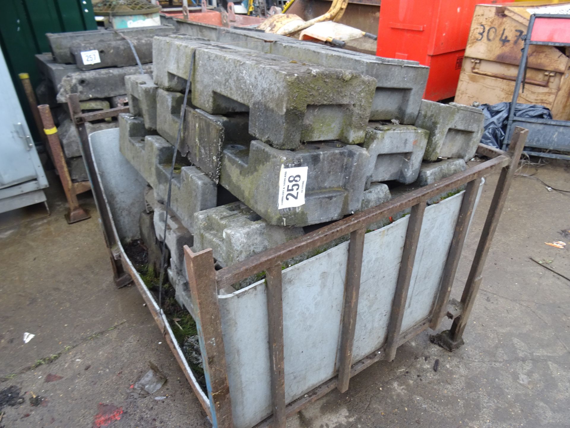 Pallet of Heras fencing feet