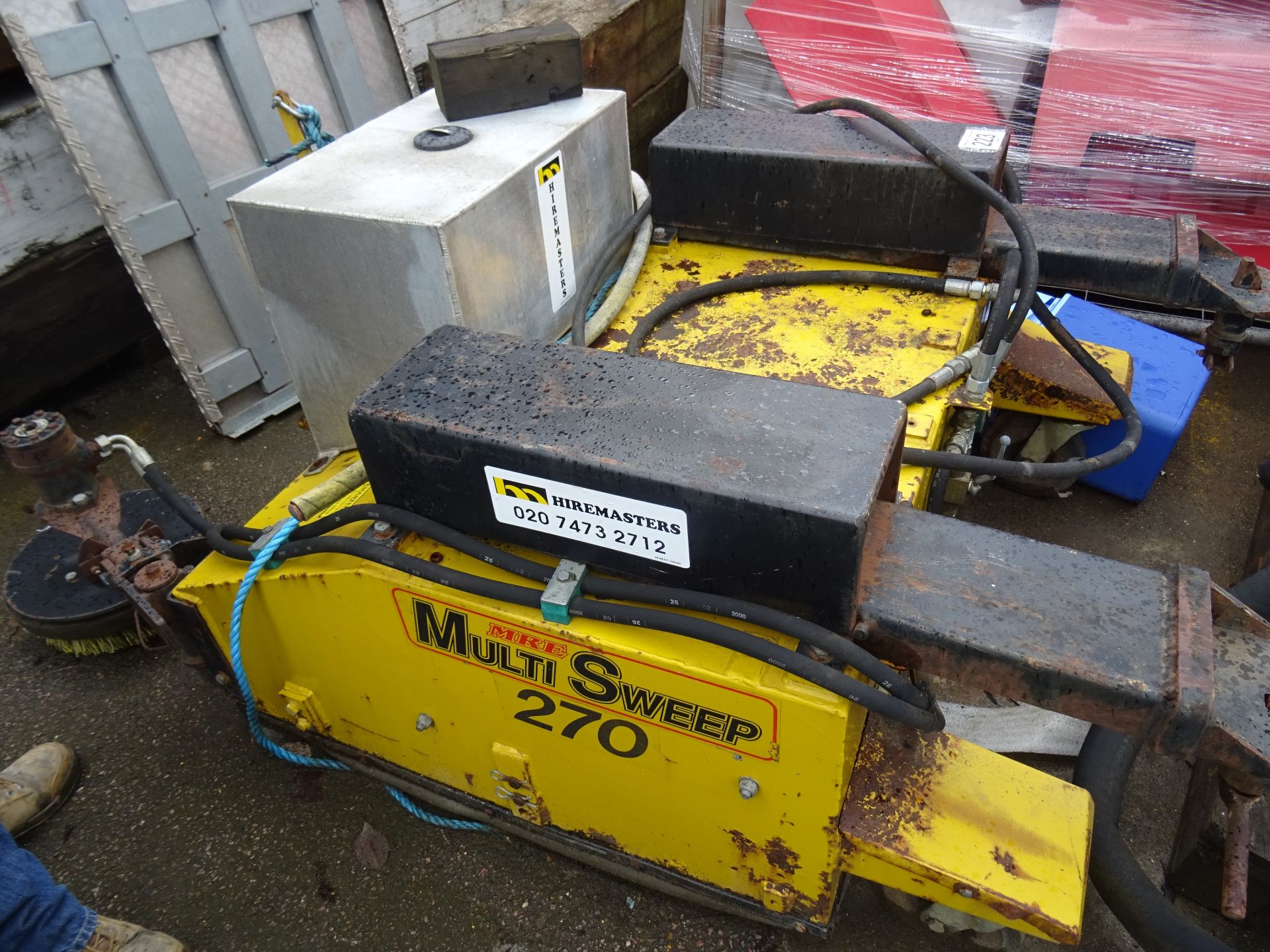 MRE forklift sweeper