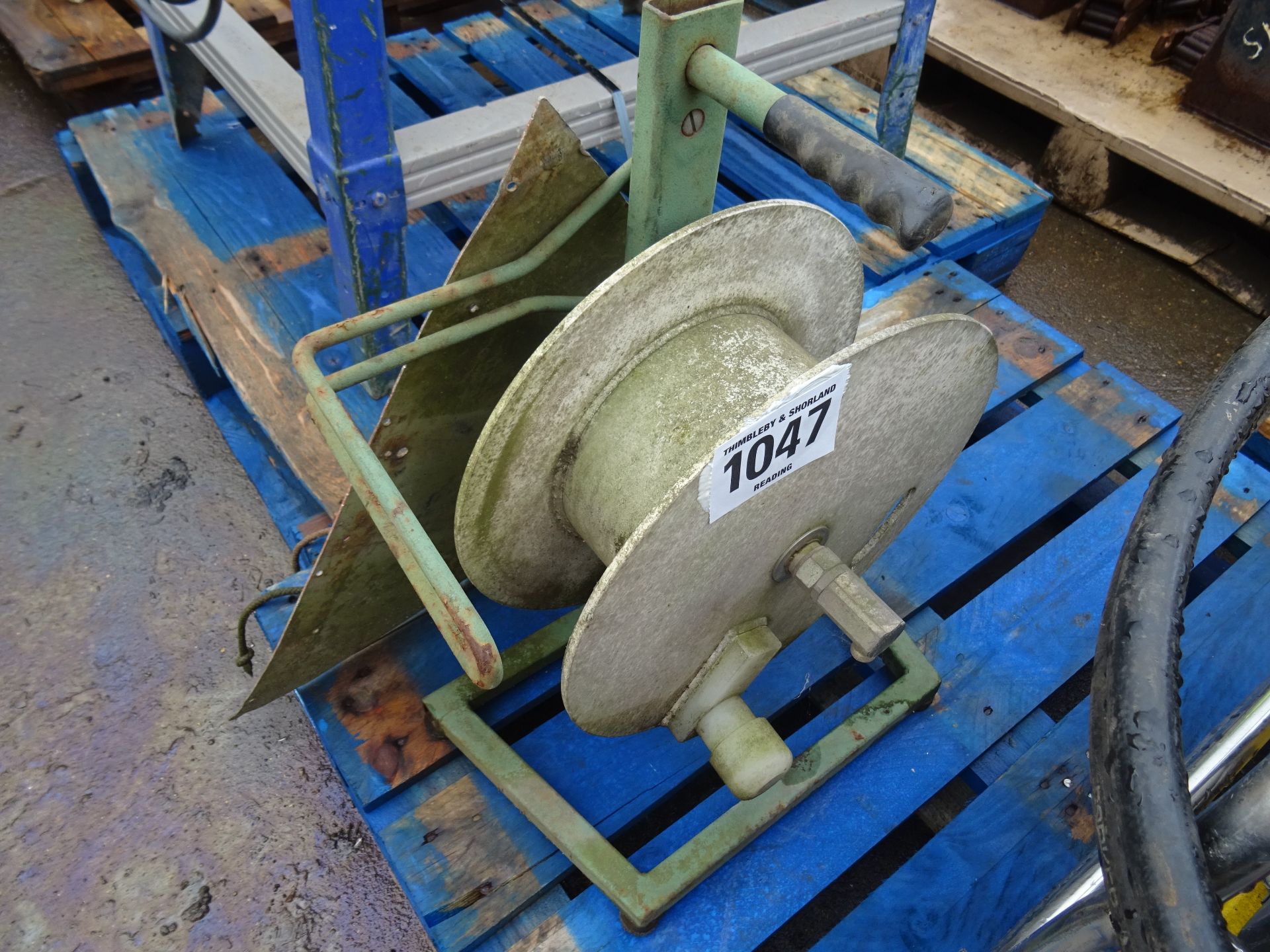 Pressure washer hose reel