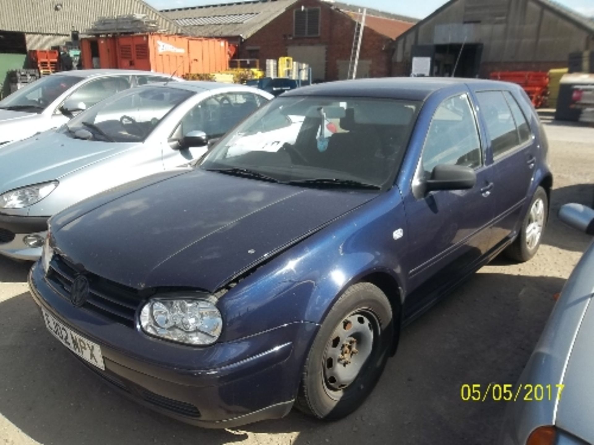 Volkswagen 5 door hatchback - EJ02 MPX Date of registration: 17.05.2002 1896cc, diesel, blue - Image 3 of 5