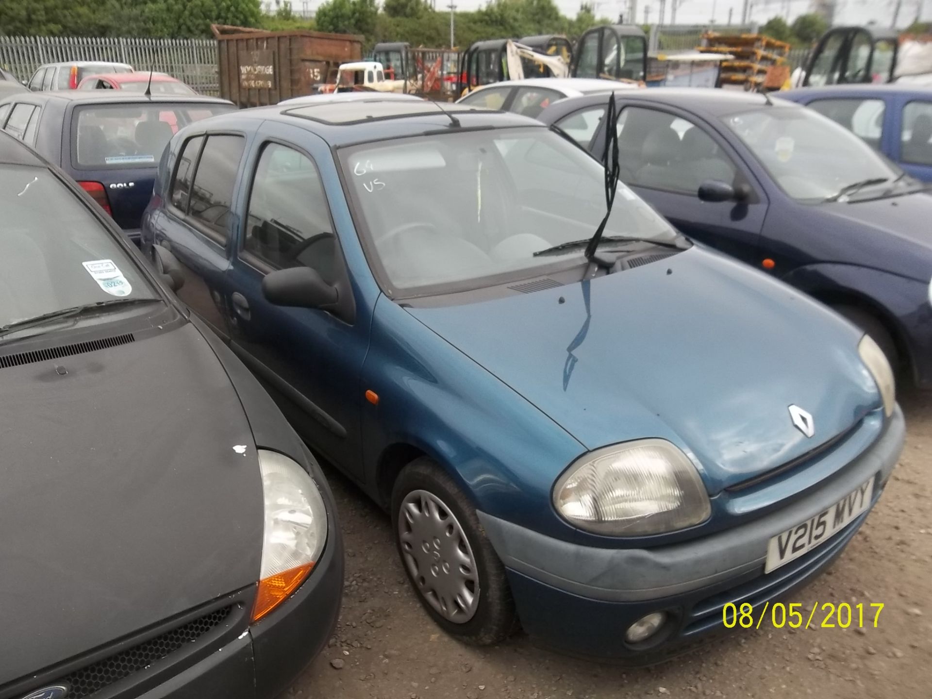 Renault Clio Alize - V215 MVY Date of registration: 03.11.1999 1390cc, petrol, manual, blue Odometer - Image 2 of 4