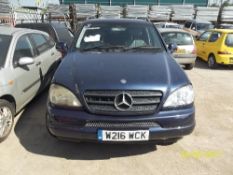 Mercedes ML 270 CDI Estate - W216 WCK Date of registration: 31.03.2000 2688cc, diesel, manual,