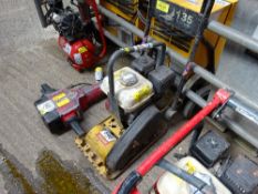 Wacker petrol plate compactor