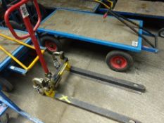 Pal-Bac pallet truck