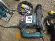 3 Makita circular saws