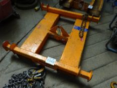 Forklift lifting hook frame