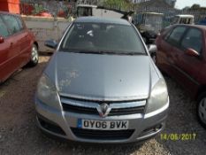 Vauxhall Astra SXI Twinport S-A - OY06 BVK Date of registration: 02.03.2006 1598cc, petrol, 5