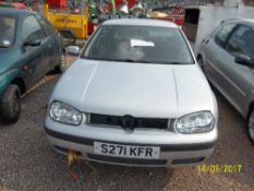 Volkswagen Golf E - S271 KFR Date of registration: 30.09.1998 1400cc, petrol, manual, silver