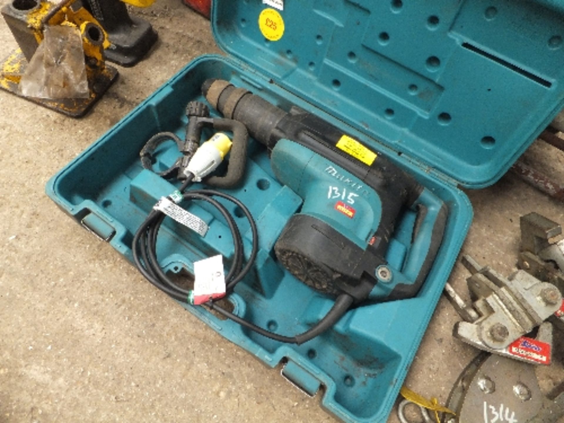 Makita HR5211C demo hammer