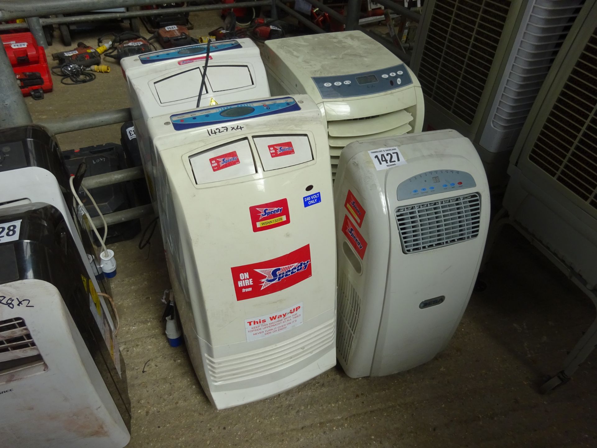 4 air conditioning units
