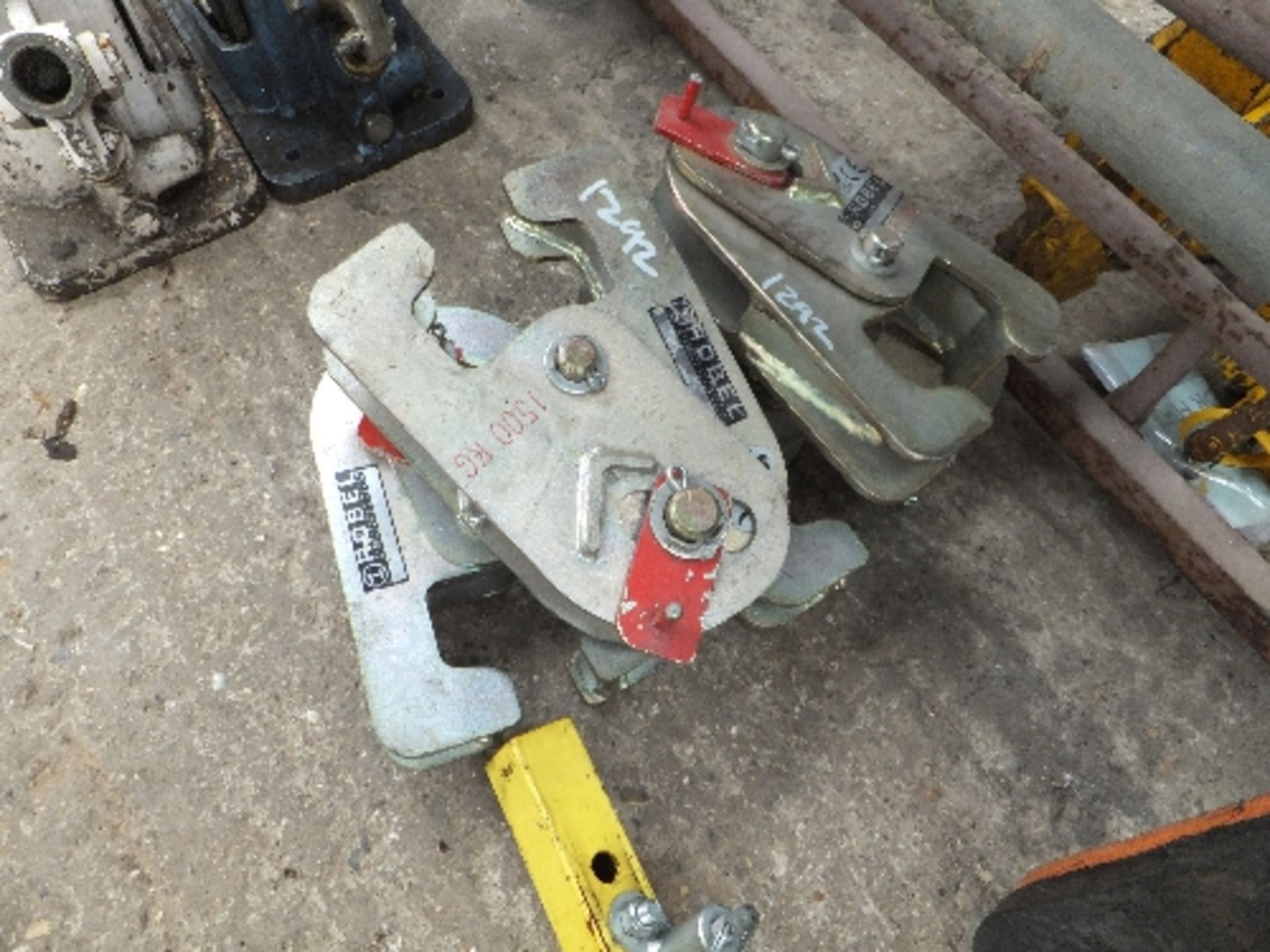 4 Robel rail clamps