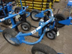 Rough terrain pallet truck