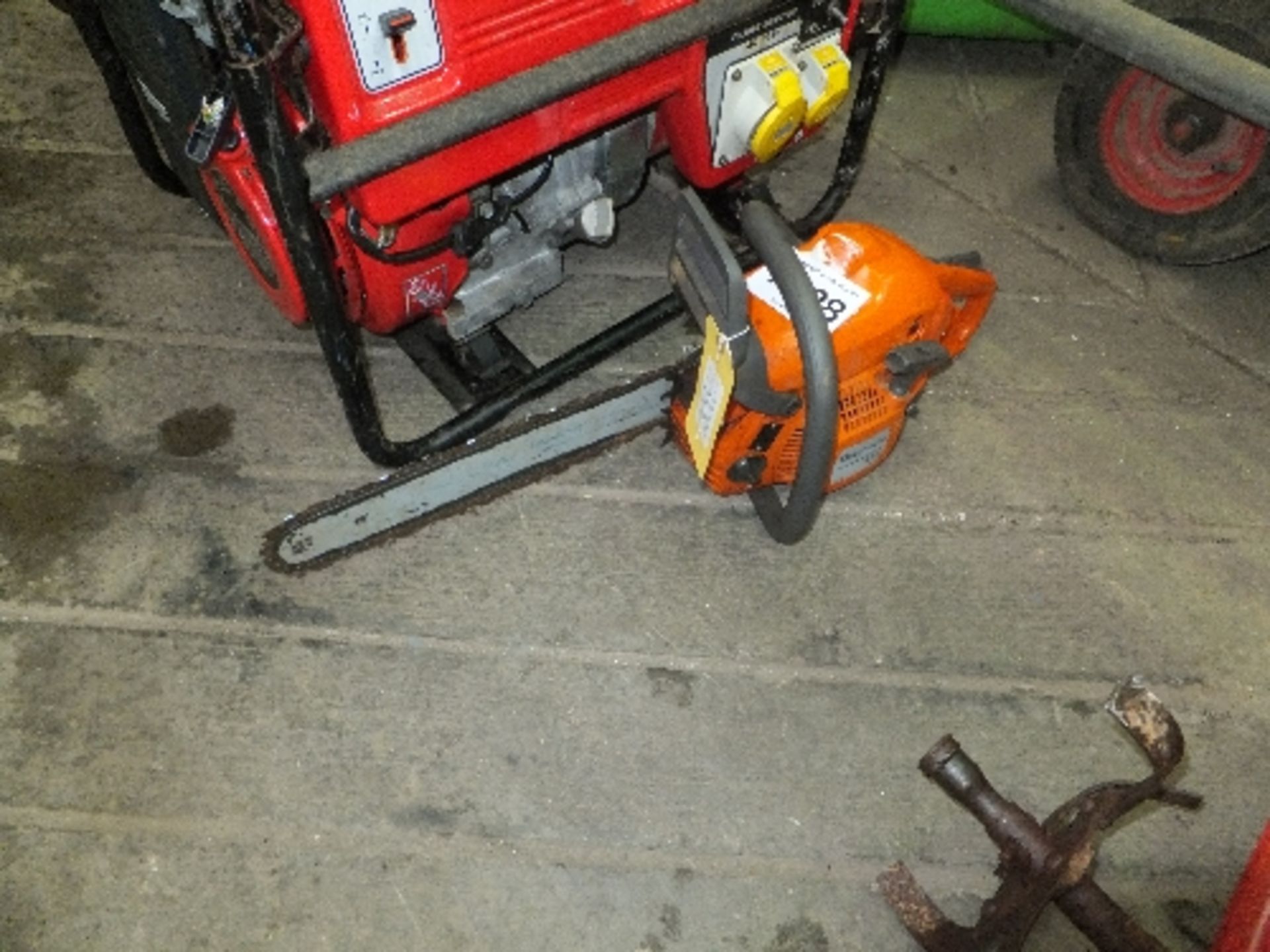 Husqvarna 435 chain saw for spares/repair