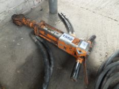 Hydraulic breaker