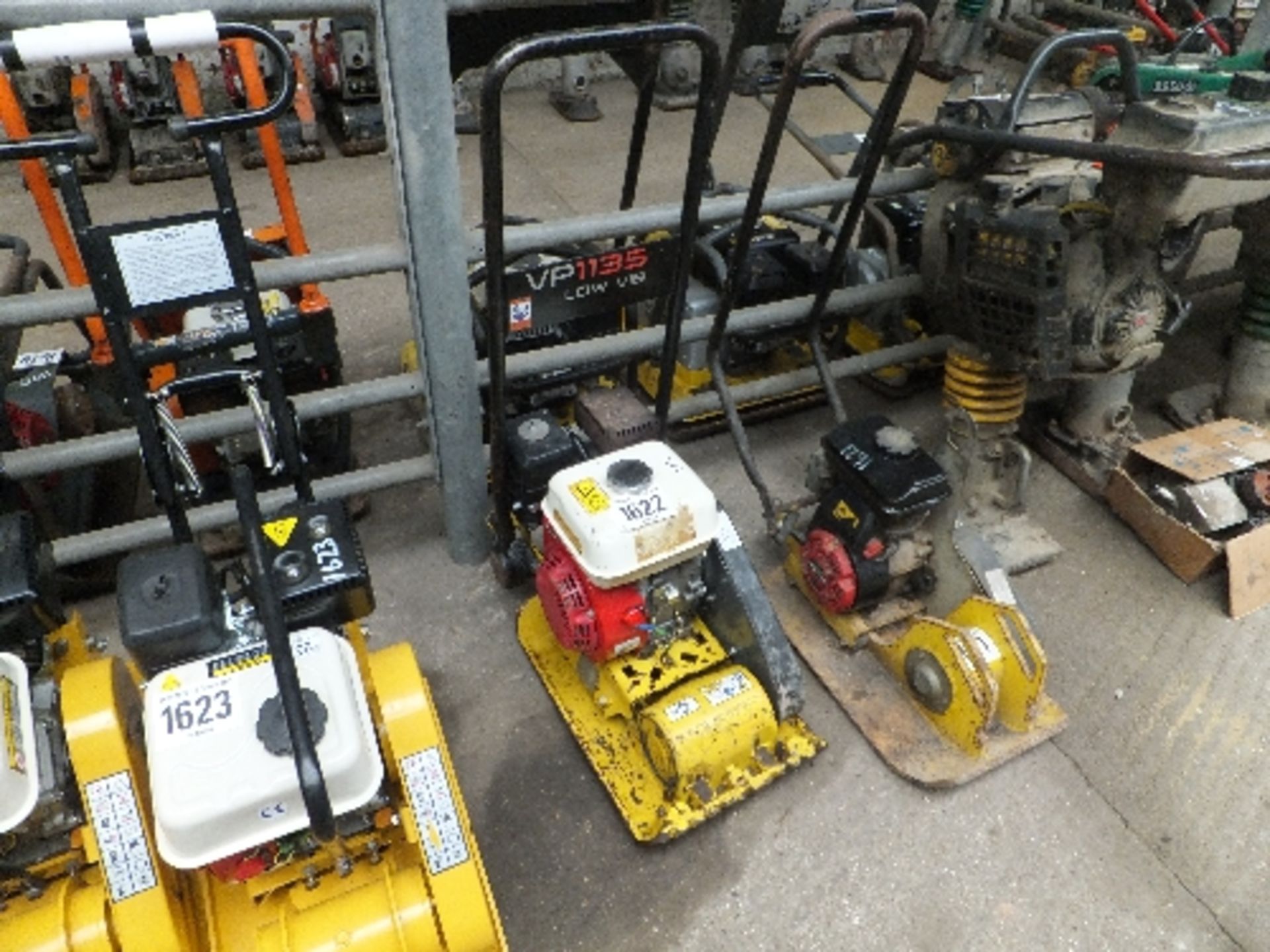 Wacker VP1135 plate compactor