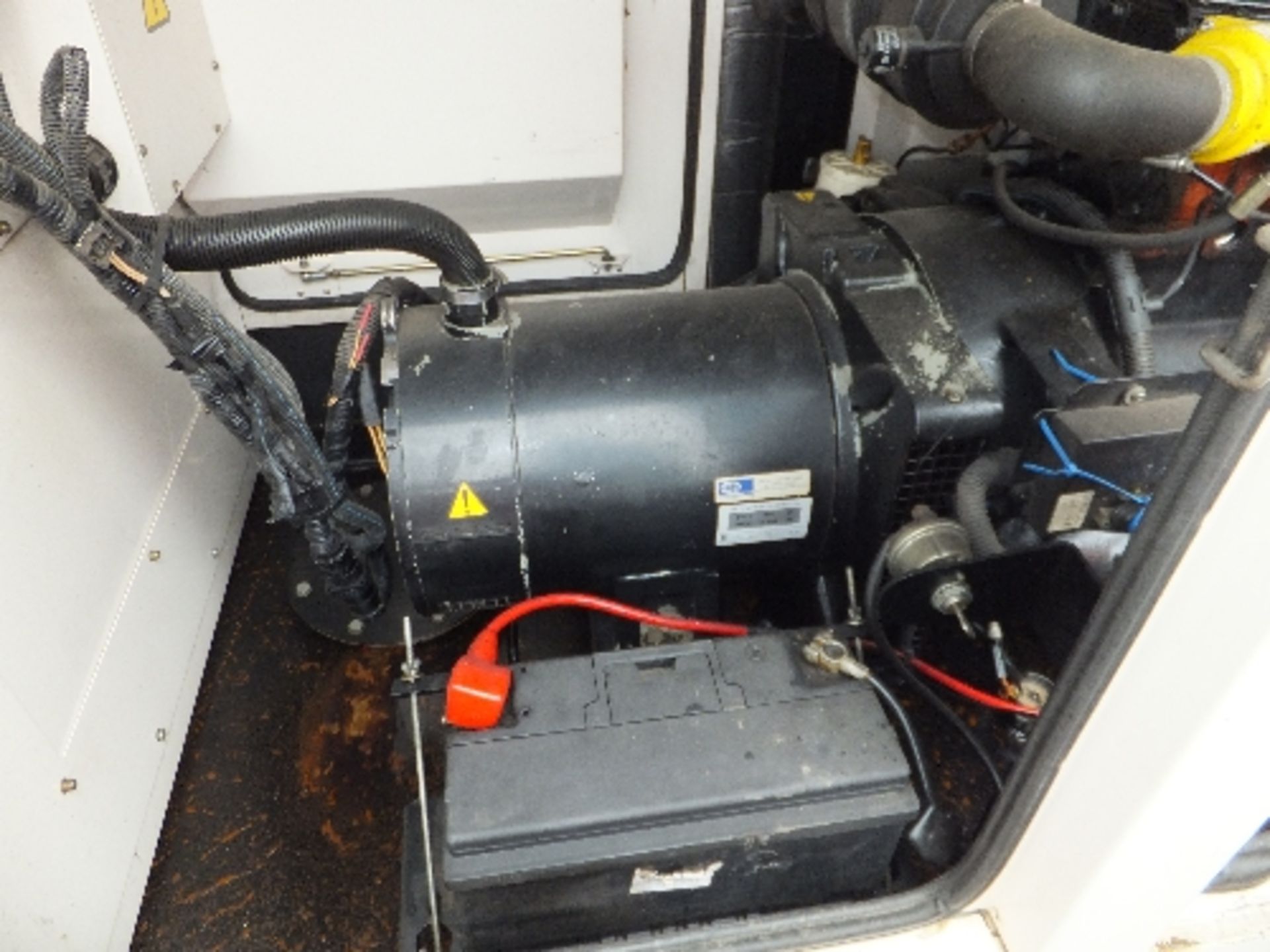 FG Wilson 27kva generator 24002 hrs RMP - Image 5 of 6