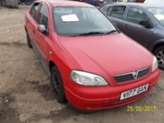 Vauxhall Astra Club 8V - V177 GAN Date of registration: 01.09.1999 1598cc, petrol, manual, red