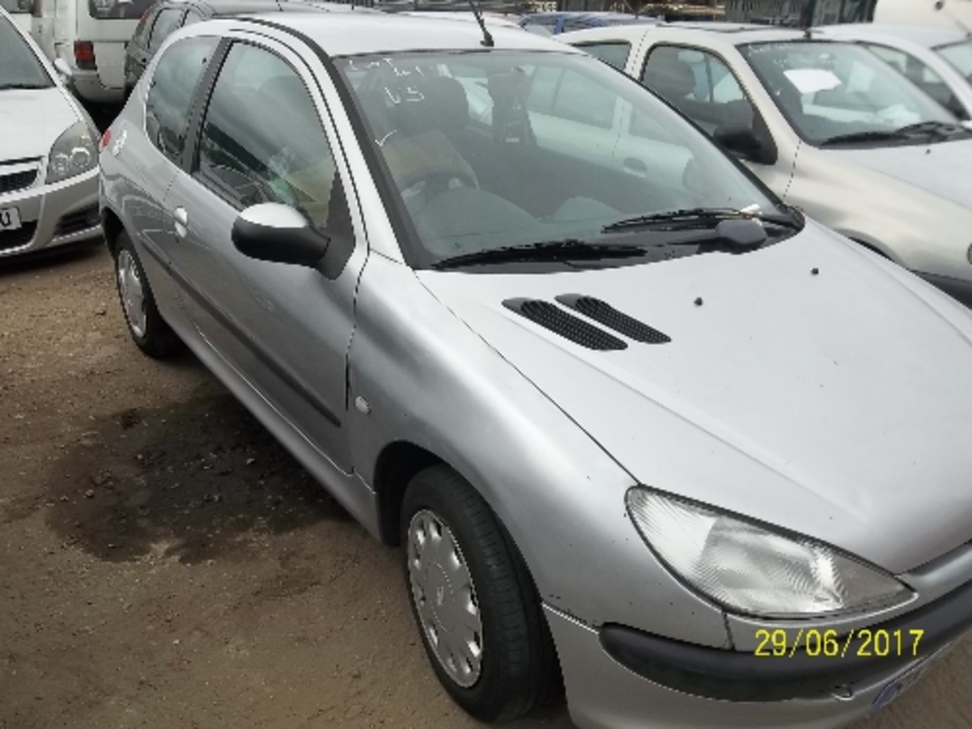 Peugeot 206 Look - RK52 TNL Date of registration: 06.09.2002 1360cc, petrol, manual, silver Odometer