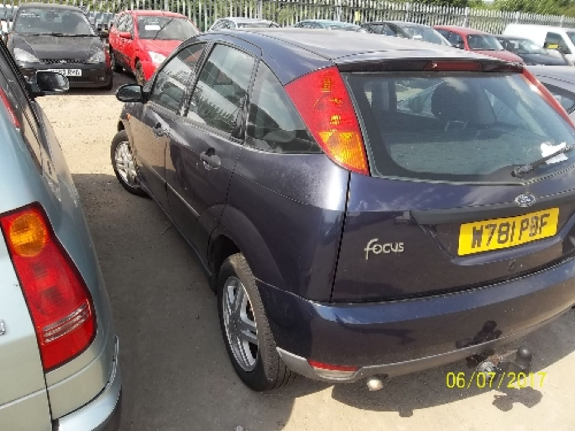 Ford Focus LX TD DI - W781 PDF Date of registration: 30.05.2000 1753cc, diesel, manual, blue - Image 4 of 4