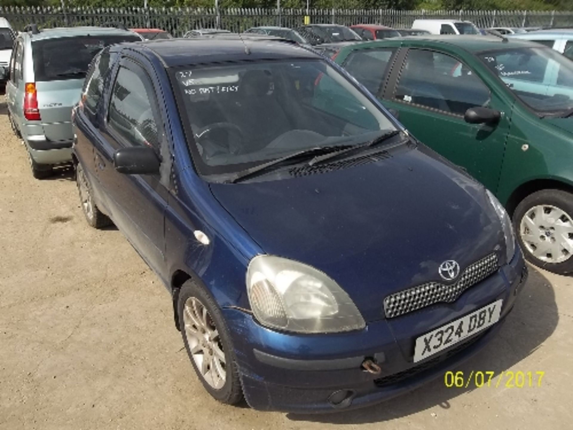 Toyota Yaris SR - X324 DBY Date of registration: 28.09.2000 1299cc, petrol, manual, blue Odometer - Image 2 of 4