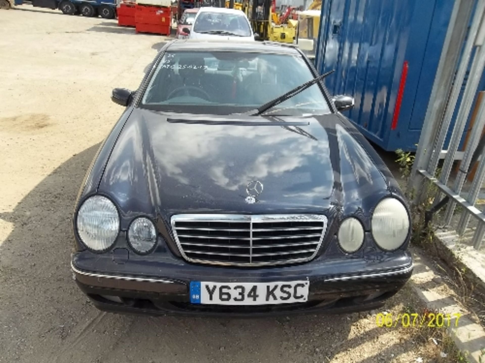 Mercedes - Y634 KSC Date of registration: 24.07.2001 3226cc, diesel, blue Odometer reading at last