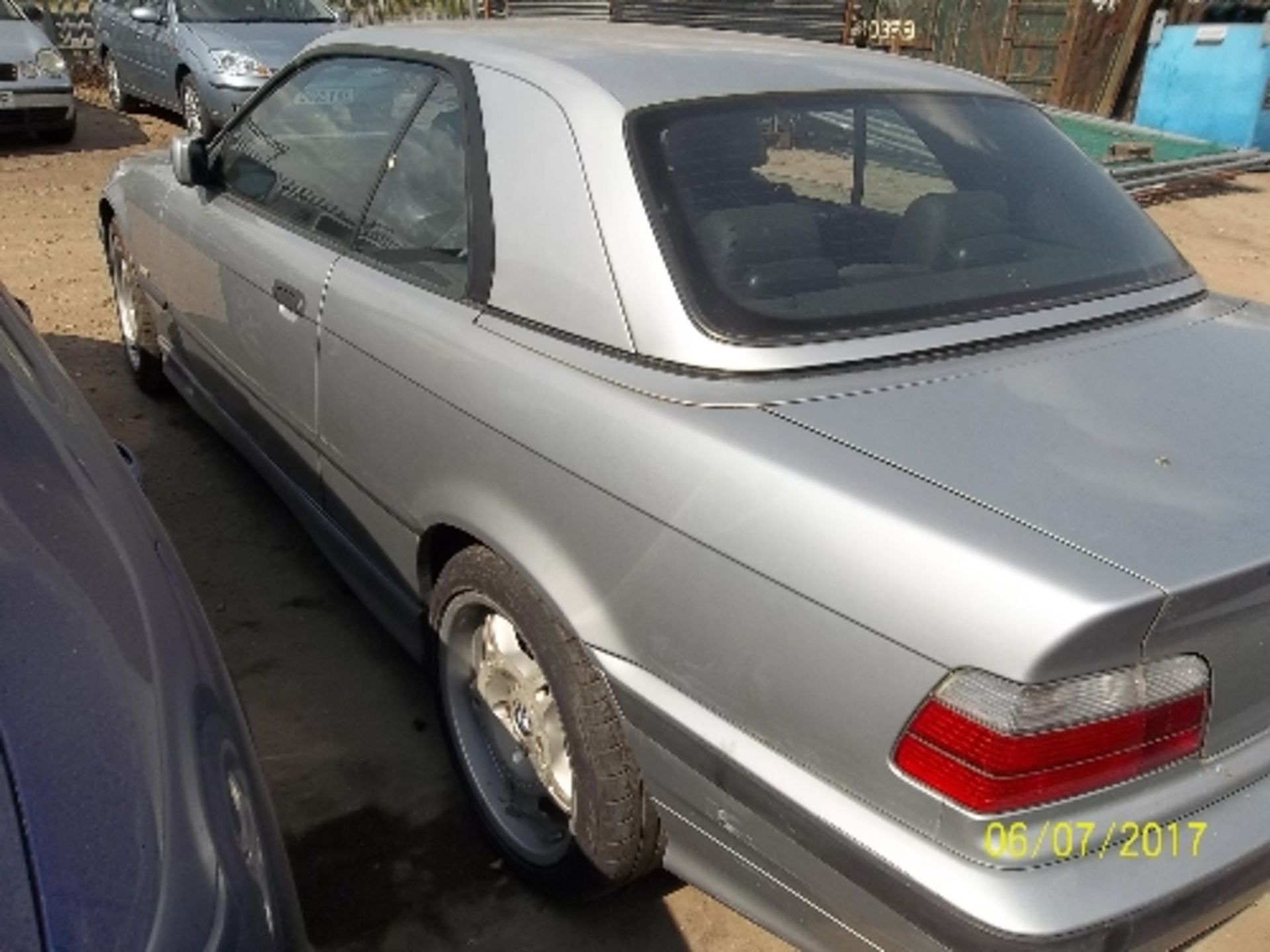BMW 318 I Convertible - R979 ENS Date of registration: 26.08.1997 1796cc, petrol, manual, silver - Image 4 of 4