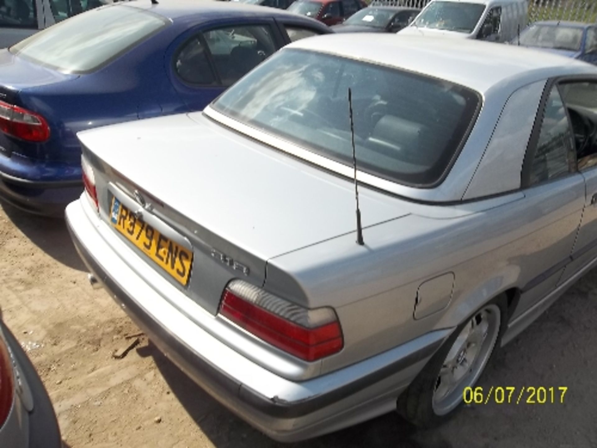 BMW 318 I Convertible - R979 ENS Date of registration: 26.08.1997 1796cc, petrol, manual, silver - Image 3 of 4