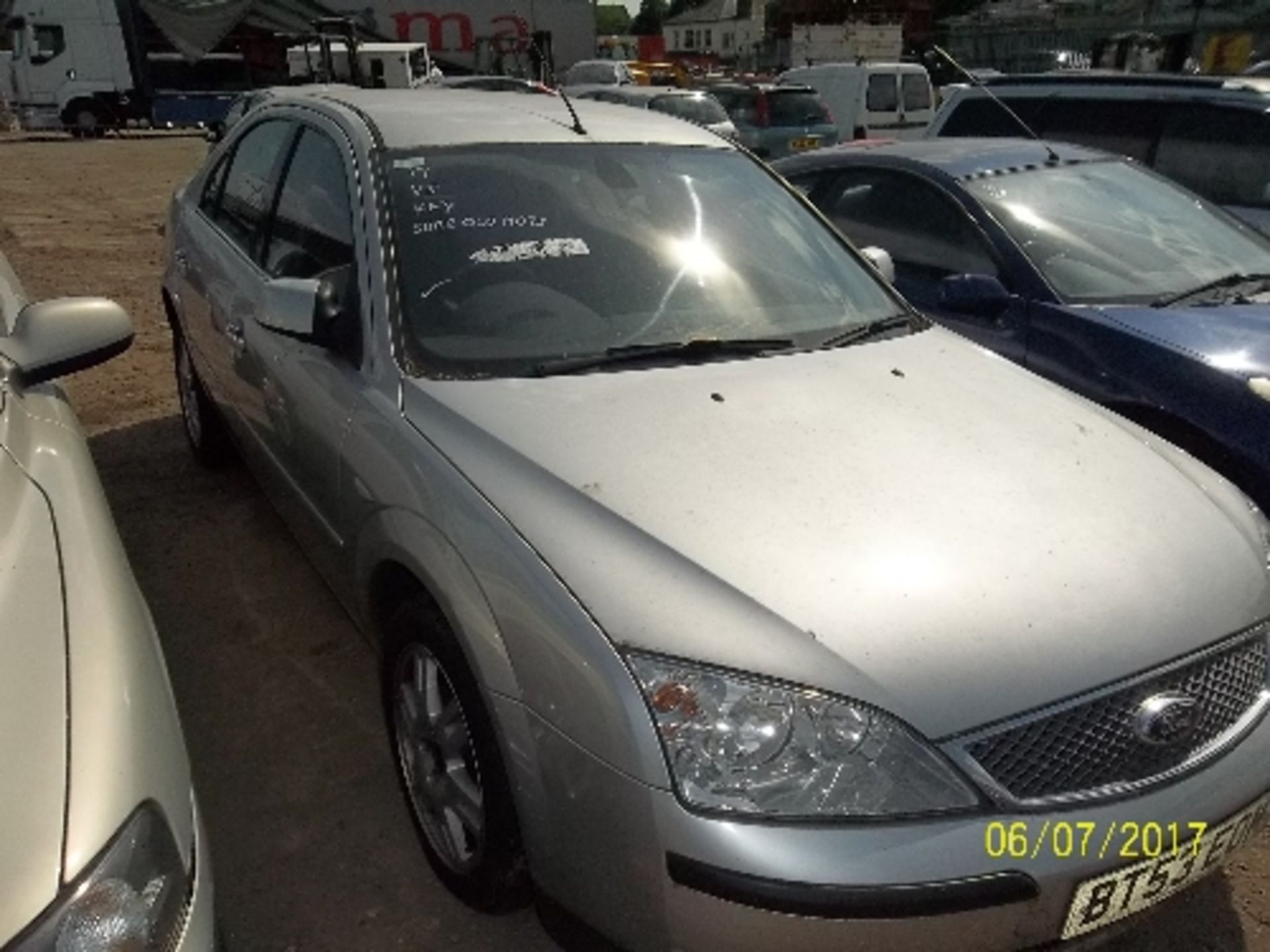Ford Mondeo Ghia TDCI - BT53 EOM Date of registration: 26.11.2003 1998cc, diesel, manual, silver - Image 2 of 4