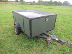 Single axle car trailer with hinged lid