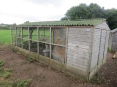 Sectional wooden poultry shed with run 21ft x 9ft approx