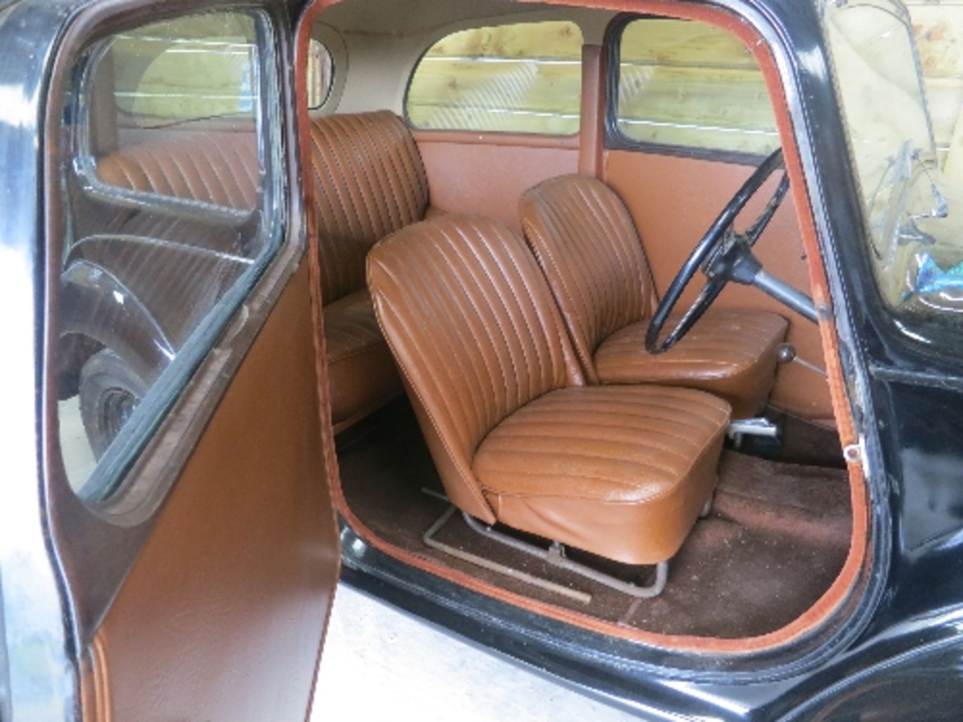 Morris 8 Series 3 2 door saloon - first registered 22nd august 1939 Registration Number:  FXM 949 - Image 3 of 5