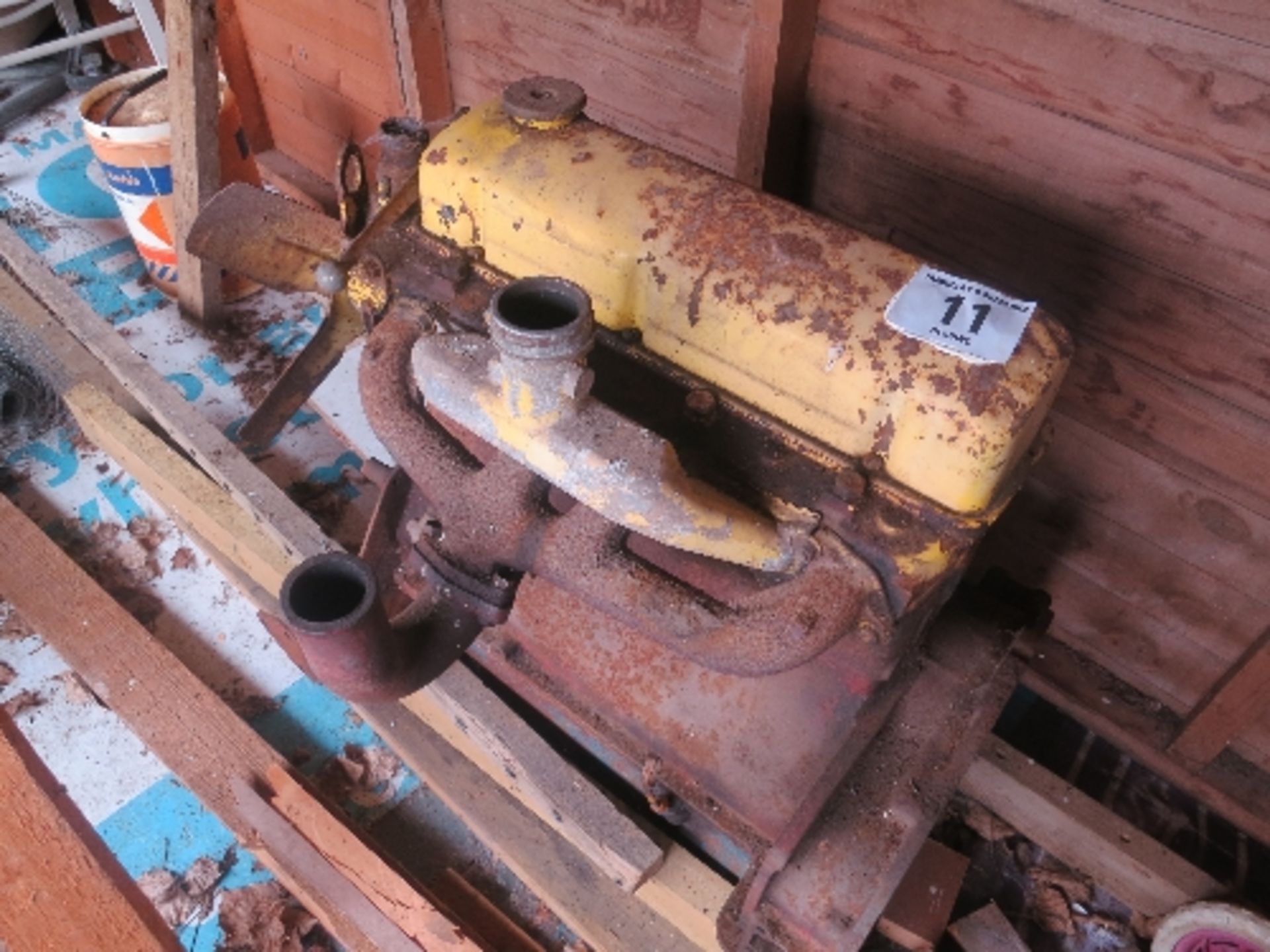 Fordson Power Major diesel engine (with decompressor)