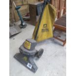 McCulloch mac Vac garden vacuum 240v