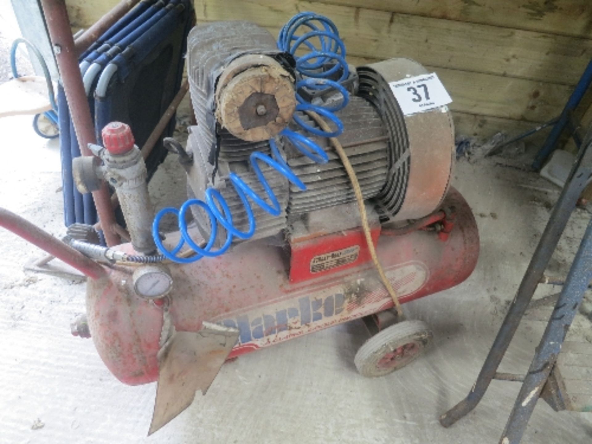 Clarke PED12A portable workshop compressor 240v