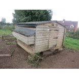 Wooden poultry shed 8ft 6in x 8ft with run