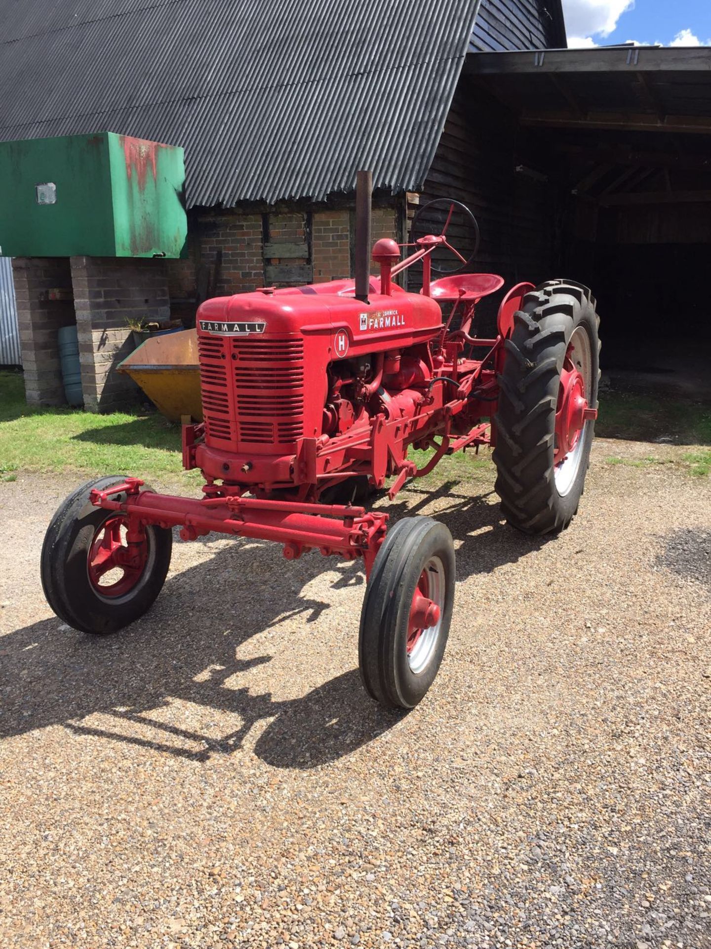 International Farmall H petrol/TVO (1945) Not registered SN:  FBH193396X3 with front & rear