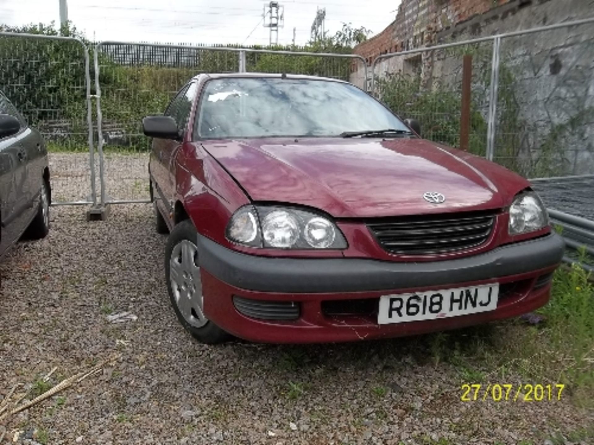 Toyota Avensis GS - R618 HNJ Date of registration: 04.02.1998 1762cc, petrol, manual, maroon