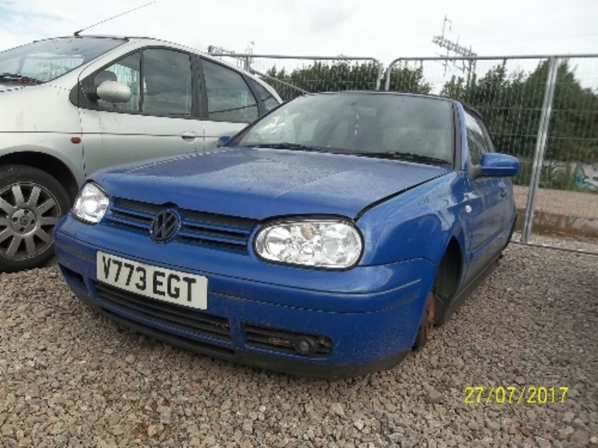 Volkswagen Golf Cabriolet C-Con convertible - V773 EGT Date of registration: 24.01.2000 1984cc, - Image 2 of 4