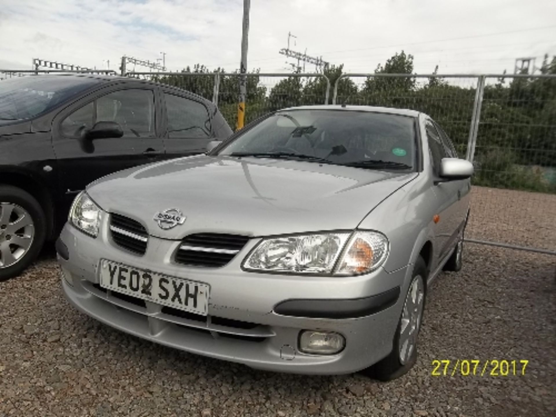 Nissan Almera SE Plus - YE02 SXH Date of registration: 27.06.2002 1497cc, petrol, manual, silver - Image 2 of 4