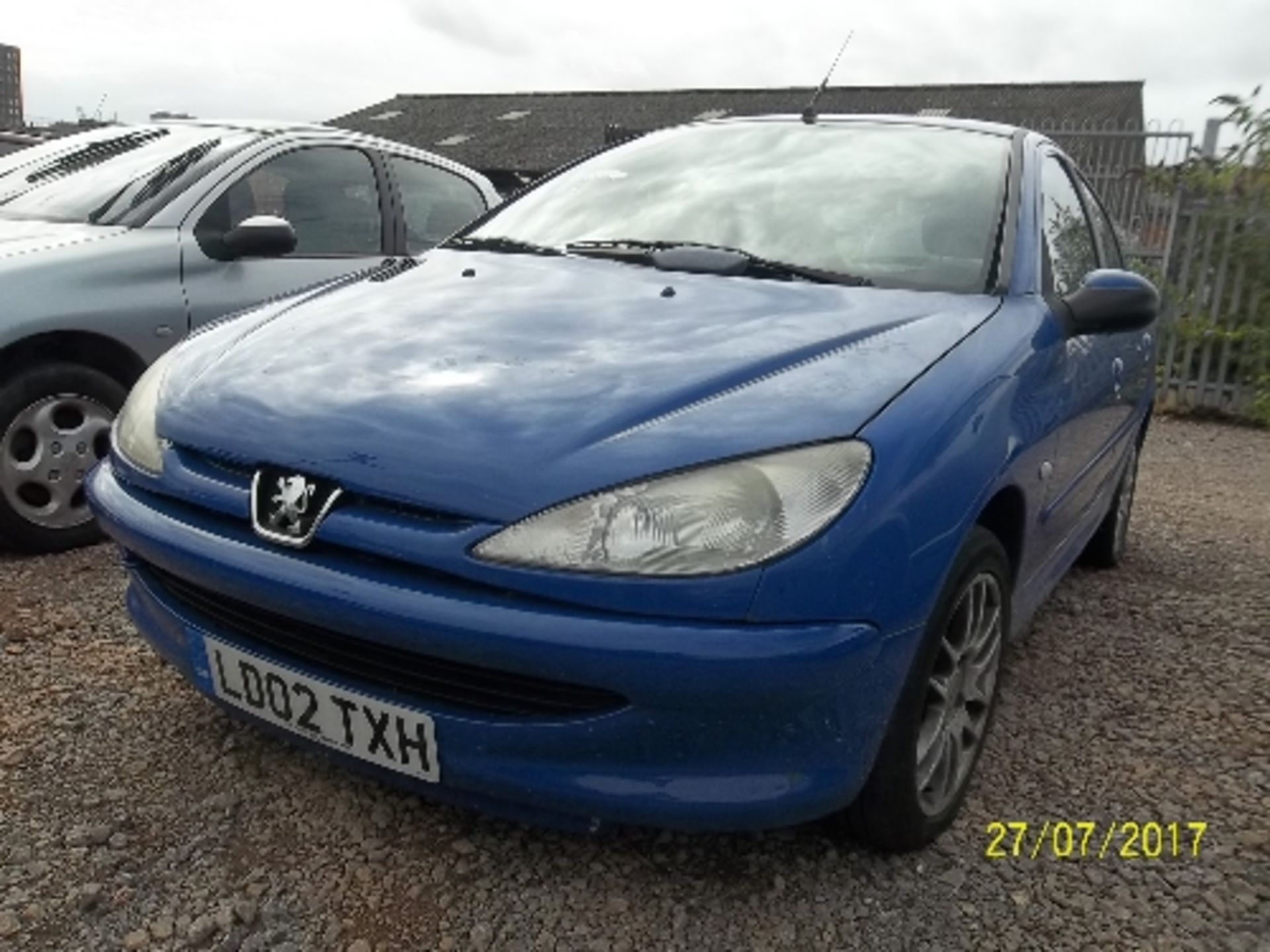 Peugeot 206 Style HDI - LD02 TXH Date of registration: 29.06.2002 1398cc,diesel, manual, blue - Image 2 of 4