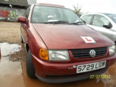 Volkswagen Polo 1.4 CL - S729 LGW Date of registration: 21.08.1998 1390cc, petrol, manual, red/black