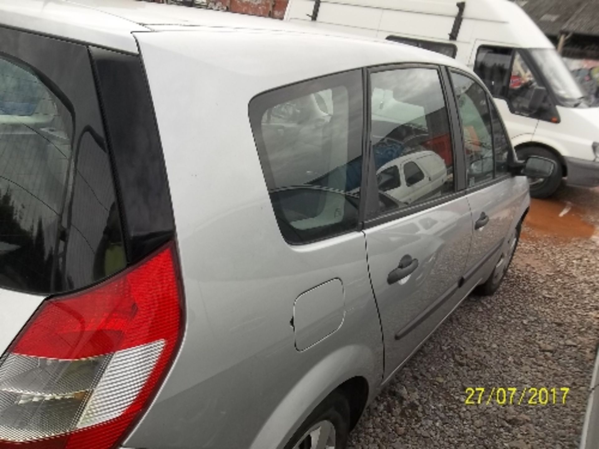 Renault GR Scenic Authentique DCI - HK05 VTD Date of registration: 30.06.2005 1461cc, diesel, - Image 3 of 4