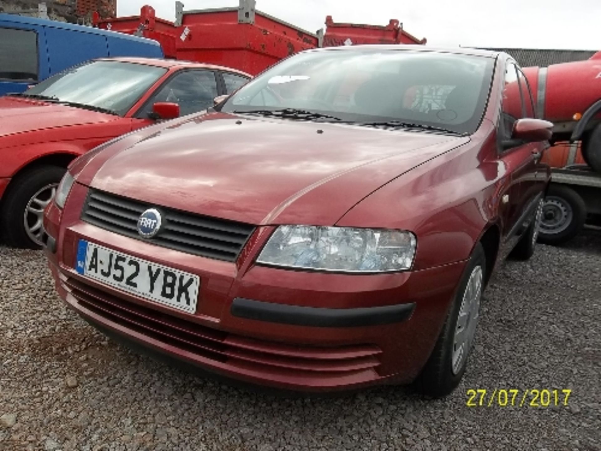 Fiat Stilo 16V Active - AJ52 YBK Date of registration: 17.02.2003 1242cc, petrol, manual, red - Image 2 of 4