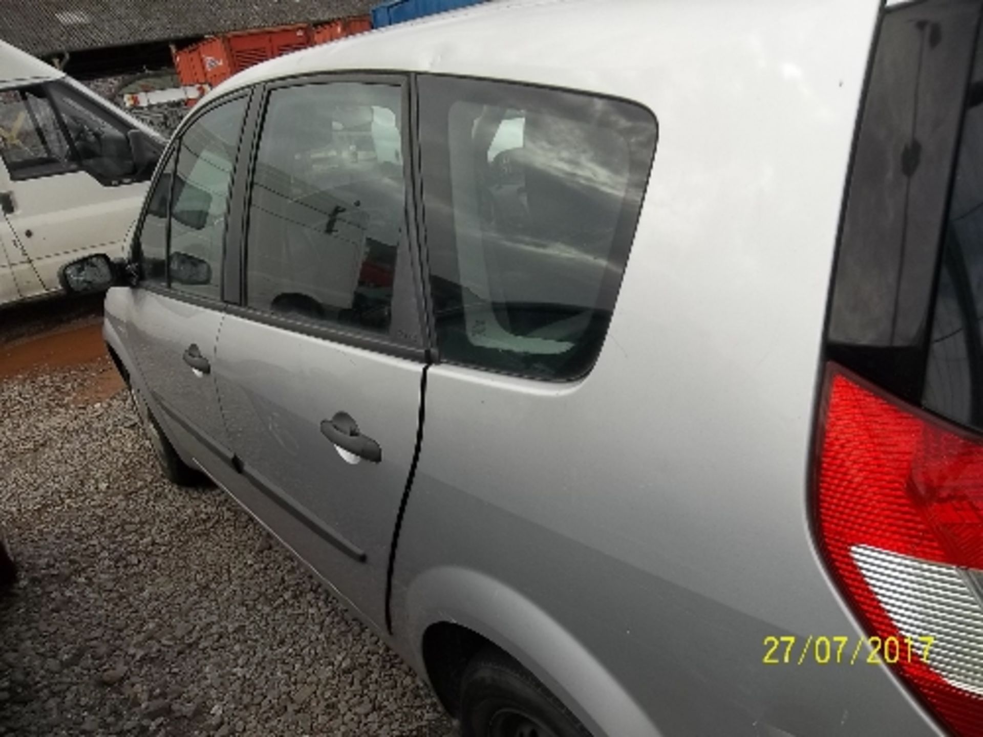 Renault GR Scenic Authentique DCI - HK05 VTD Date of registration: 30.06.2005 1461cc, diesel, - Image 4 of 4