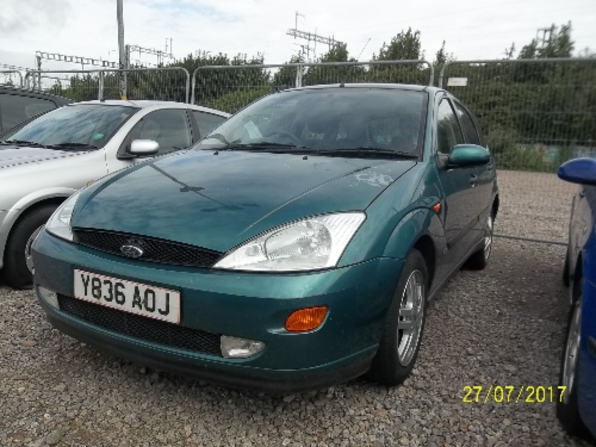 Ford Focus Zetec - Y836 AOJ Date of registration: 27.07.2001 1796cc, petrol, manual, green - Image 2 of 4