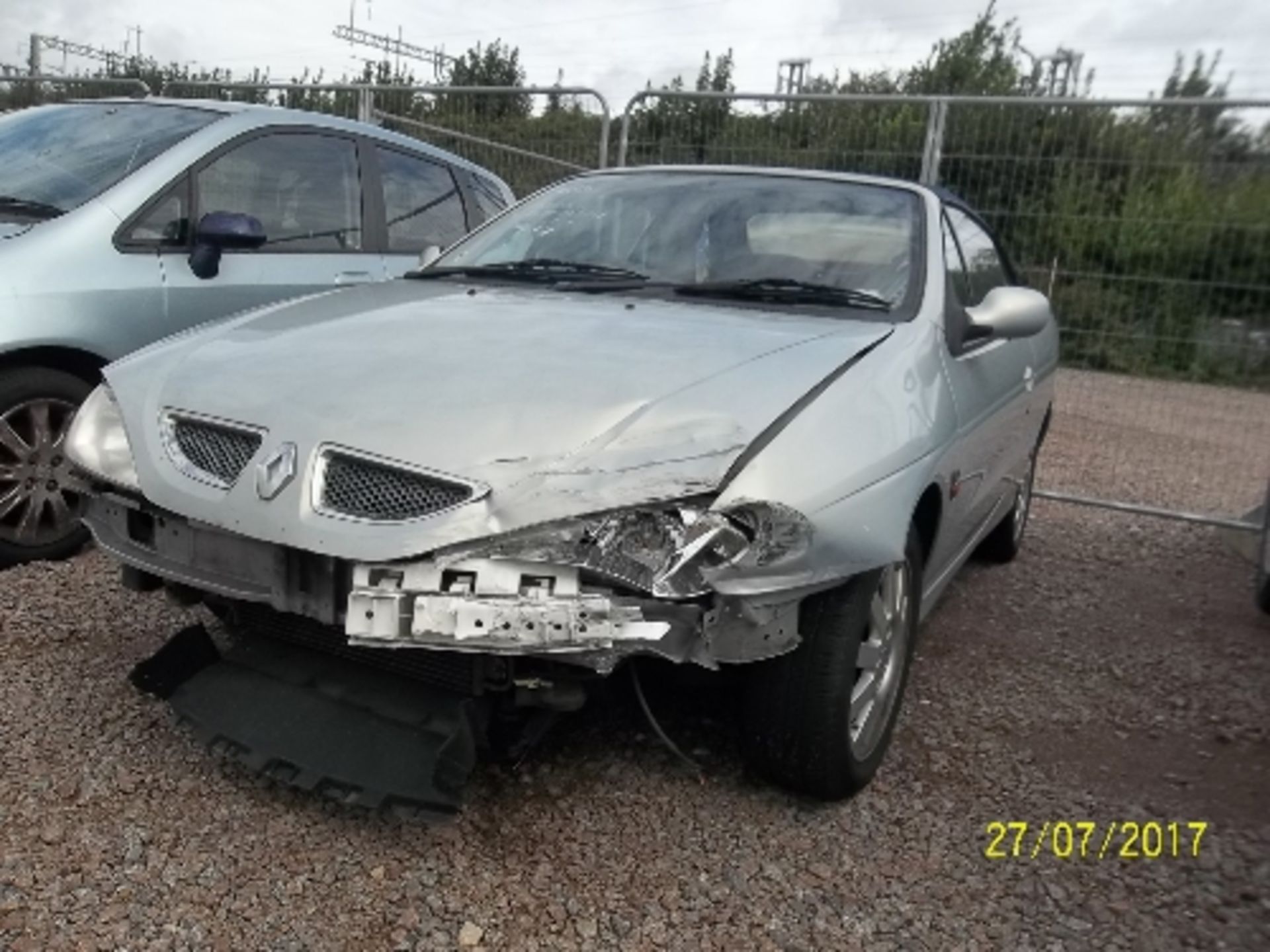 Renault Megane 1.6E Cabriolet convertible - Y909 LJB Date of registration: 27.03.2001 1598cc, - Image 2 of 4