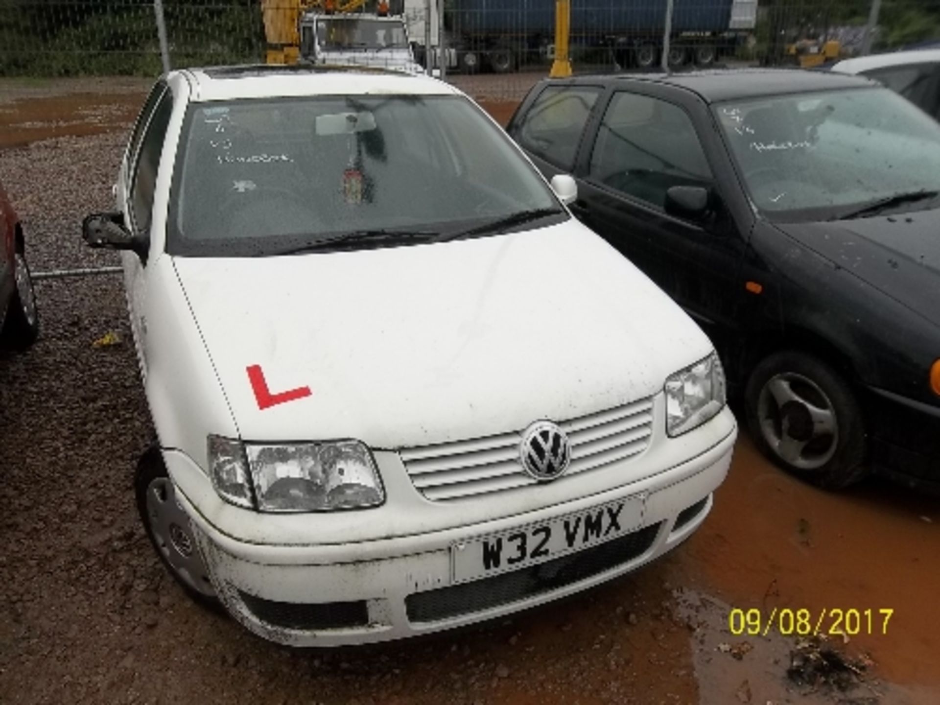 Volkswagen Polo S - W32 VMX Date of registration: 15.06.2000 1400cc, petrol, manual, white