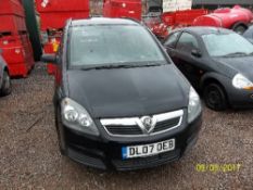 Vauxhall Zafira Club CDTI 120 - DL07 OEB Date of registration: 22.08.2007 1910cc, diesel, 6 speed