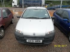 Fiat Punto 1.2 - AK51 NRN Date of registration: 24.09.2001 1242cc, petrol, manual, grey Odometer