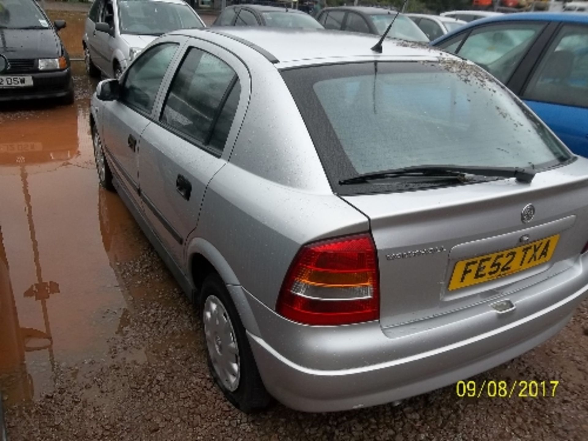 Vauxhall Astra Envoy 8V - FE52 TXA Date of registration: 01.11.2002 1598cc, petrol, 4 speed auto, - Image 4 of 4
